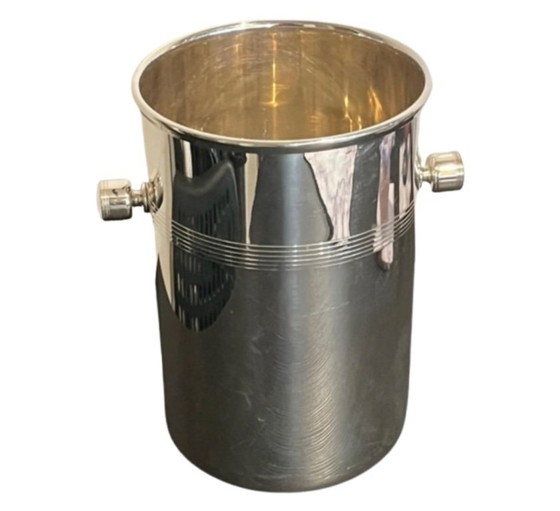 Image 1 of Eimer St-Hilaire