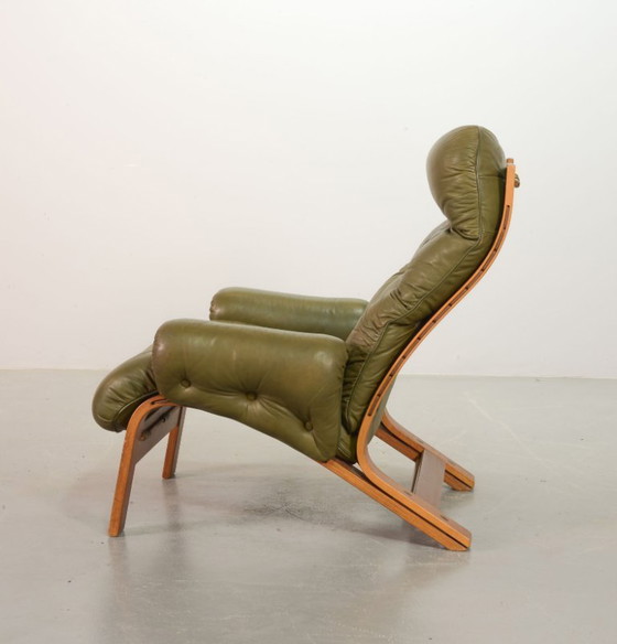 Image 1 of Supercomfy Mid-Century Design Set of 2 Rybo Rykken Capitonated Leather Ry-Wing Lounge Chairs by Elsa and Nordahl Solheim, 1960s.