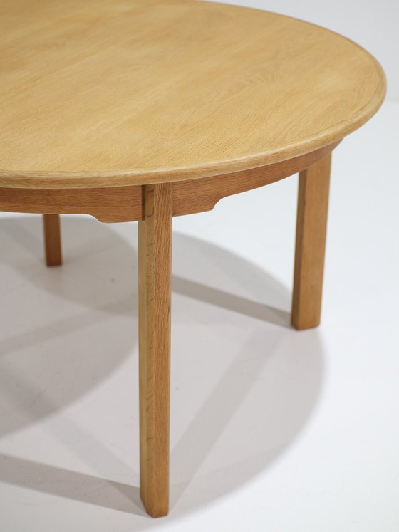 Extendable round oak Danish vintage dining table, Wood, Brown, Scandinavian (photo 6 of 15)