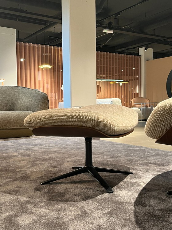 Image 1 of Fauteuil pivotant COR Shrimp23 beige + repose-pieds