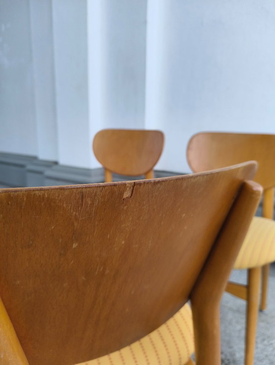 Image 1 of Juego de 4 sillas de comedor suecas