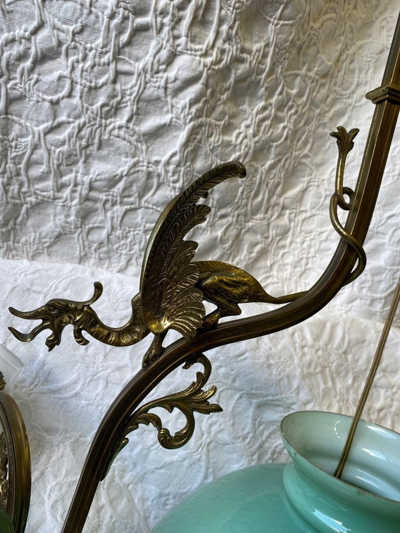 Image 1 of Ancienne lampe vert opalin