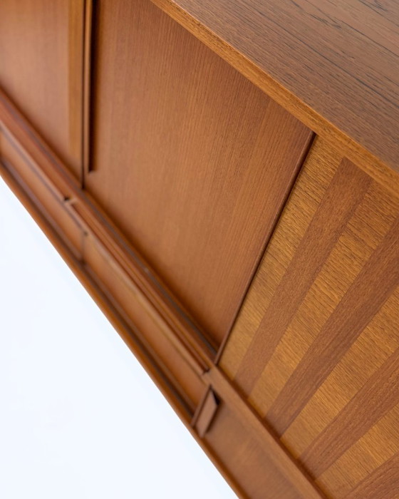 Image 1 of Deense vintage teakhouten dressoir uit de jaren 60 — Professioneel gerestaureerd