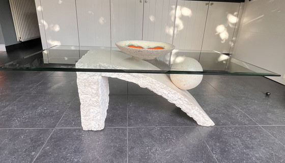 Image 1 of Tavolino da caffè vintage in pietra Mactan degli anni '80