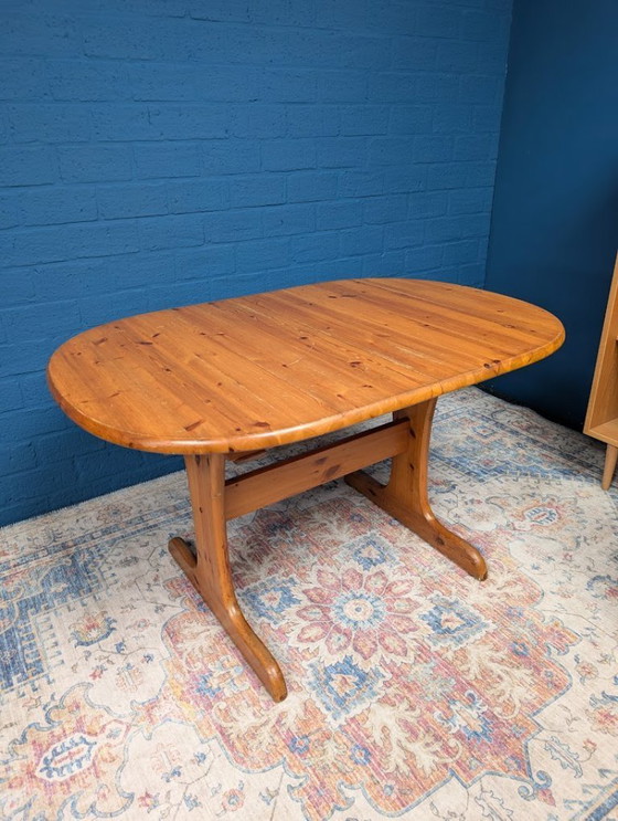 Image 1 of Vintage grenen eettafel met vier stoelen, jaren 70