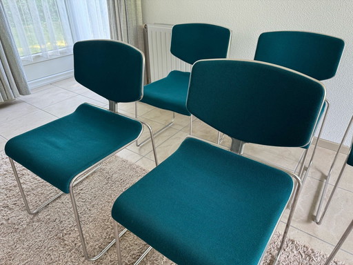 Vintage Houtoku Artifort chairs (6 pieces).