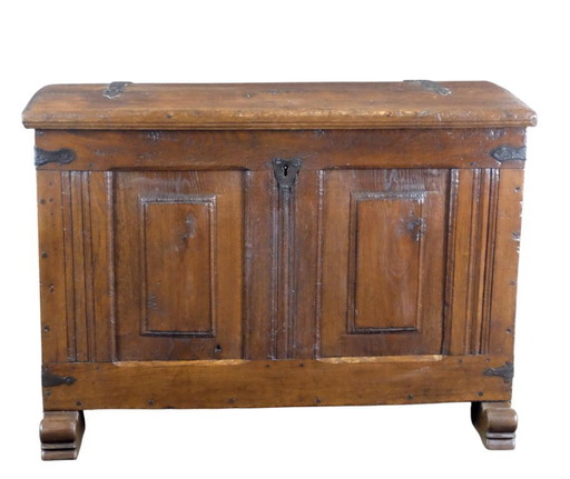 18th century Dutch oak chest.