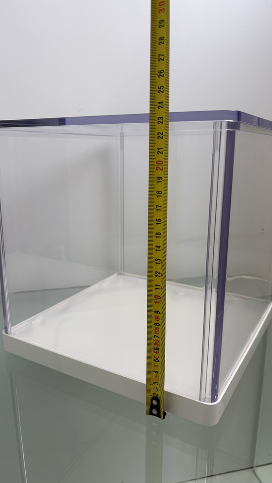 Image 1 of Scatola vetrina Synas design Ikea quadrata con luci LED