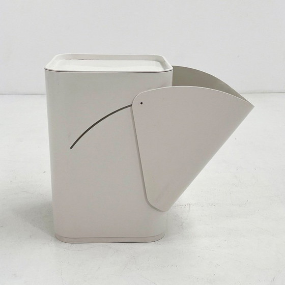 Image 1 of White Laundry Bin by Anna Castelli for Kartell, 1970s
