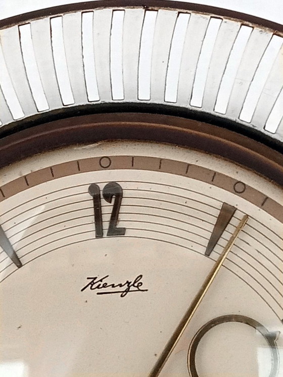 Image 1 of Heinrich Moller design Kienzle years '30 minimal neoclassic desk clock decò 8 days