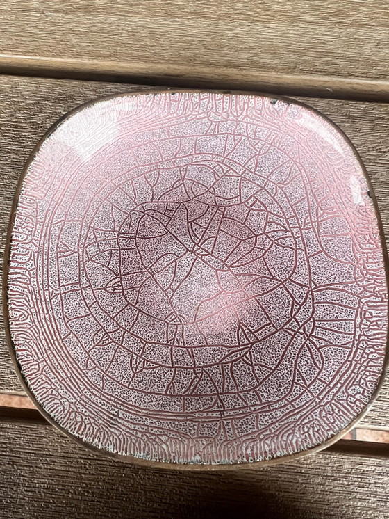 Set of Enameled Copper Bowls in Dusty Pink, Made in the 1960s-1970s, Presumably in Italy – Mid Century Modern (photo 7 of 10)