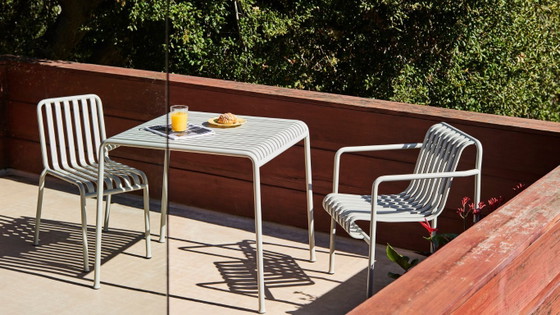 Image 1 of Hay Pallisade Tuintafel Sky Grey. Nieuw in doos.