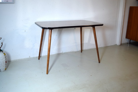 Image 1 of Salontafel, keukentafel of bijzettafel in mid-century stijl uit de jaren 50.
