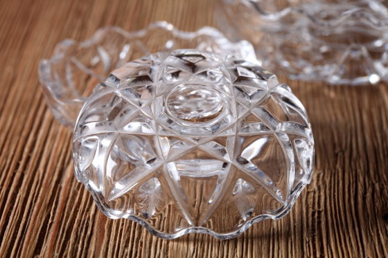 Image 1 of Set van 2 vintage kristallen glazen doosjes: handgemaakt met geometrisch motief, RCR Italië jaren 70