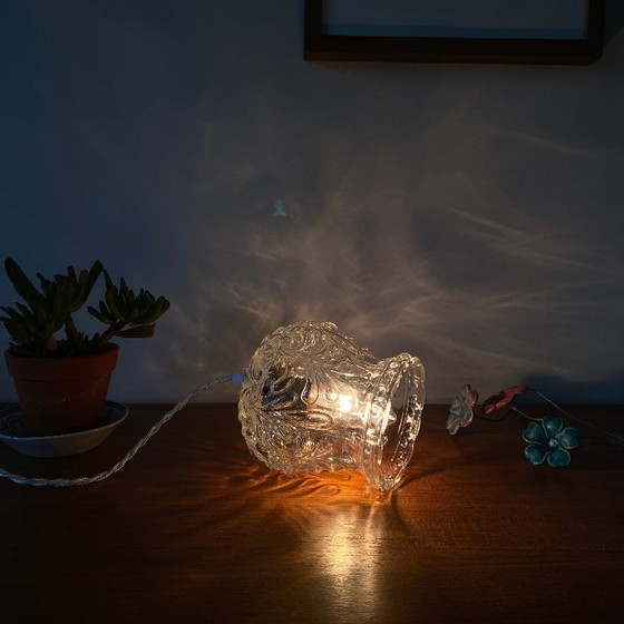 Image 1 of Vintage-style globe pendant lamp in clear glass with brass suspension bracket