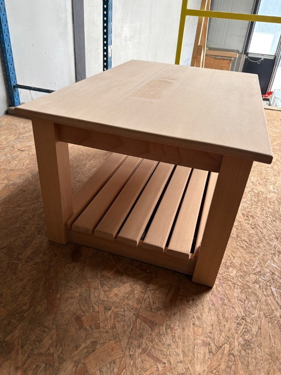 Image 1 of Mesa pequeña de haya