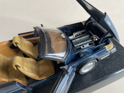 Scale model Saab 900 turbo convertible