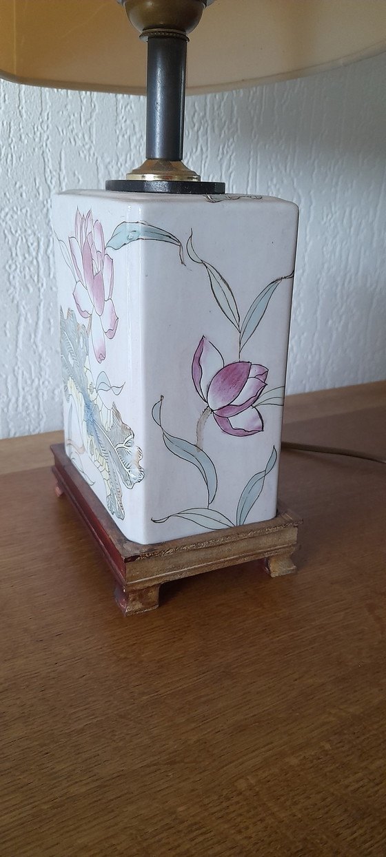 Image 1 of Lampada da tavolo orientale con base in ceramica