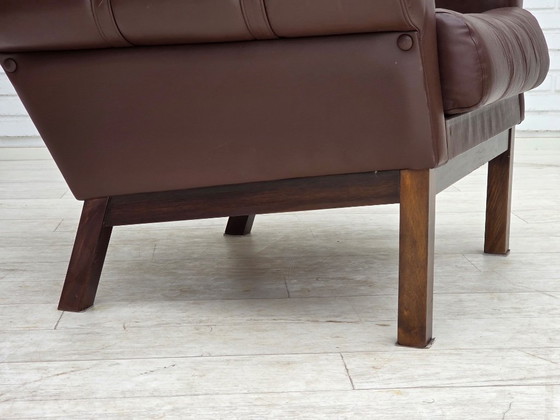 Image 1 of Sillón danés de los años 70, tapizado en cuero marrón original.