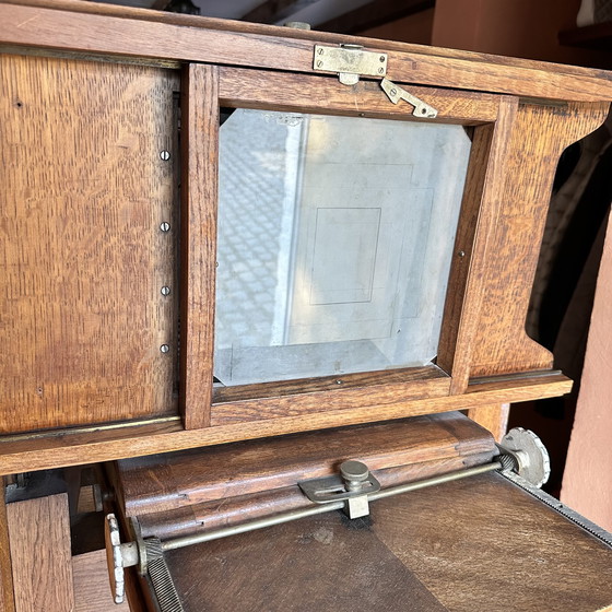 Image 1 of Vintage wooden studio camera on tripod - Narita Belgium
