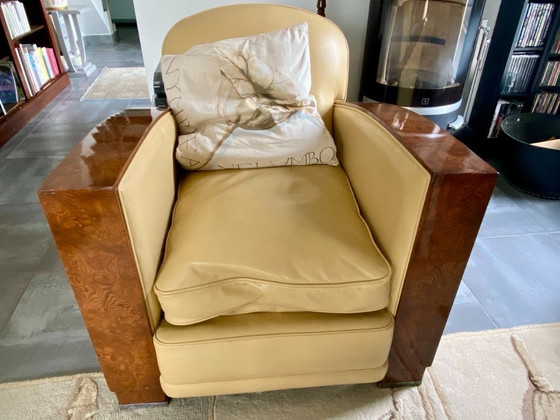 Ein prächtiges Paar Art-Deco-Clubsessel in vanillefarbenem Leder – Leather, Wood (photo 7 of 8)