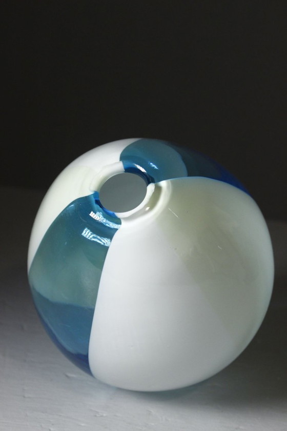 Vaso vintage in vetro soffiato bicolore Murano XX secolo – Vasi (photo 6 of 7)