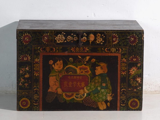 Antike bemalte Truhe aus Kiefernholz – China, circa 1900 – Aufbewahrungsschrank, Iron (photo 33 of 40)