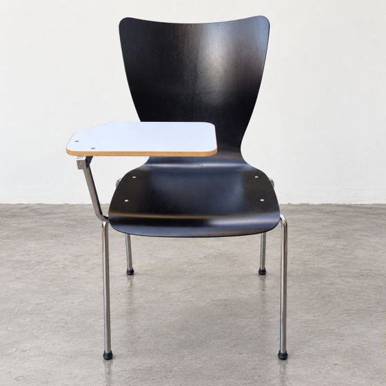 Brunner Fox 1360 di Roland Schmidt – Sedia di design nera con tavoletta di scrittura ST30 (photo 3 of 9)