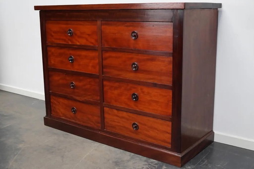 Cómoda inglesa de caoba, década de 1930