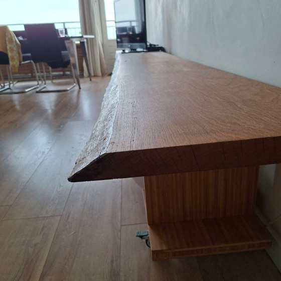 Image 1 of Un bellissimo armadio in legno.
