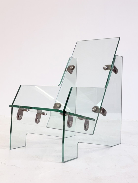 Image 1 of Silla de diseño poco común fabricada íntegramente en vidrio templado