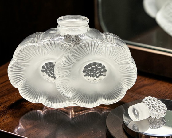 Image 1 of Lalique - Flacon de Parfum "Deux Fleurs"