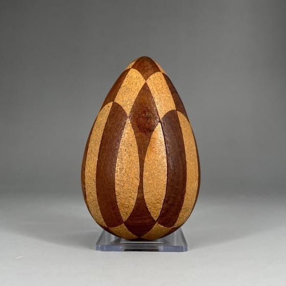 Image 1 of Vintage houten sculptuur, eivormig, in Weense werkplaatsstijl – Koloman Moser / Therese Trethan Art