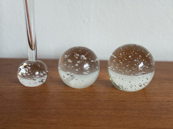 Image 1 of Bubble-Glas-Set: einzelne Blumenvase + 2 Briefbeschwerer – minimalistisch & skulptural