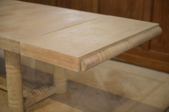 Mesa Art Déco de roble blanqueado al estilo de Jean-Charles Moreux, década de 1940. – Mesas de comedor, Wood (photo 3 of 14)