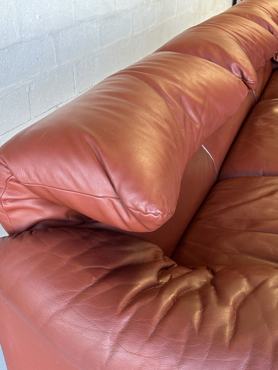 Image 1 of Sofá Cassina Maralunga de 3 plazas en piel roja