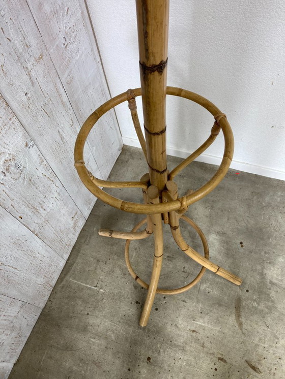 Image 1 of Appendiabiti vintage in rattan