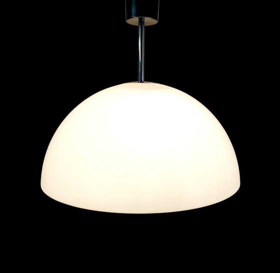 Image 1 of Lampada a sospensione vintage in plexiglass dell'era spaziale, bianca, probabilmente anni '70