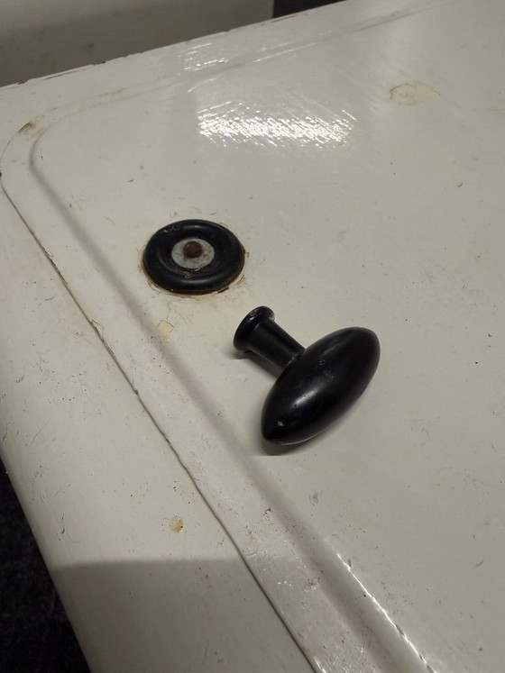 Image 1 of Armadietti ospedalieri industriali di metà secolo (set di 2) – Cecoslovacchia