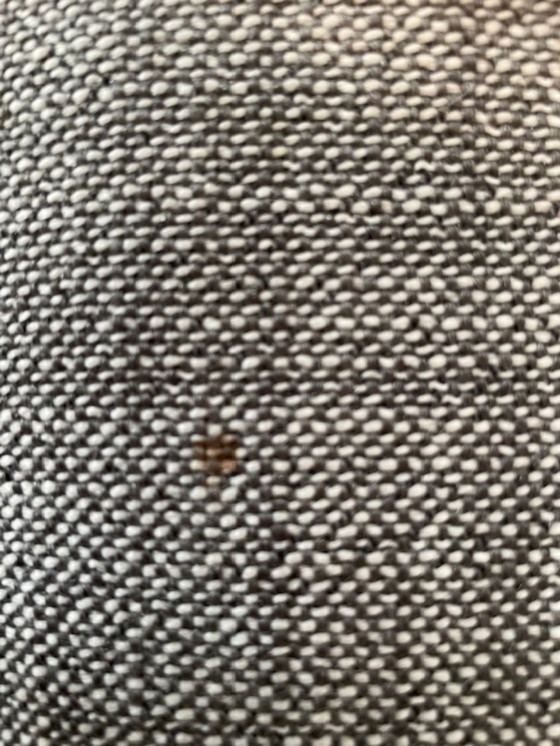 Image 1 of Ensemble complet Minotti 6 pièces comprenant 2 canapés, 1 pouf et 1 table basse.