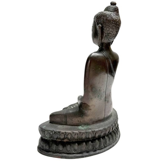 Nepalese Bronze Shakyamuni Buddha Statue with Bhumisparsha Mudra – Sculpture (photo 6 of 10)