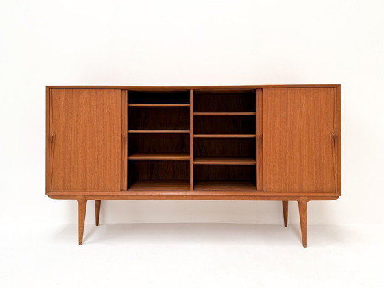 Image 1 of Credenza Omann Jun modello 19 di Gunni Omann, Danimarca, anni '60