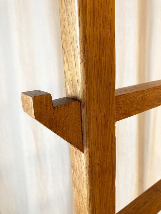 Image 1 of Portasciugamani/servo WC in rovere massello, stile Art Déco