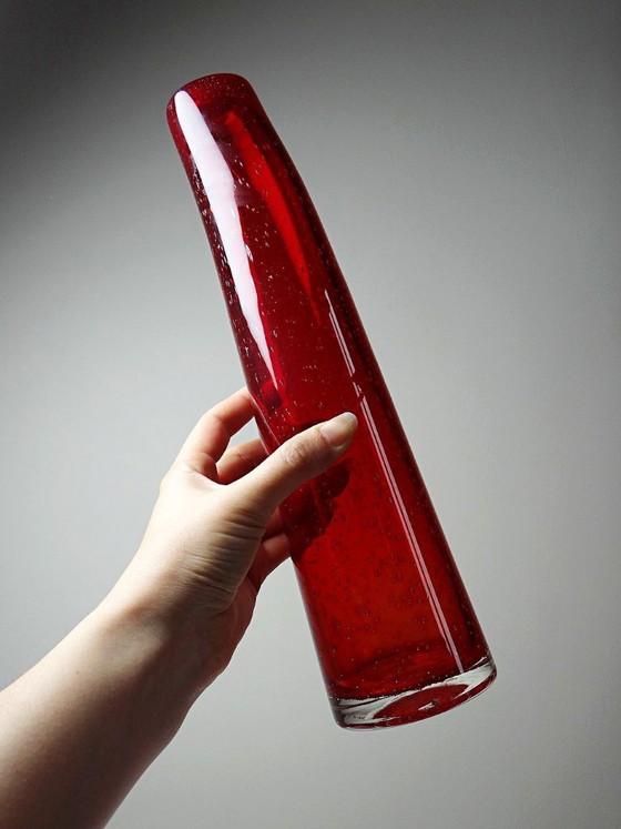 Image 1 of Vaas van rood, geblazen glas met bubbels in Murano-stijl, vintage jaren 1980-1990.