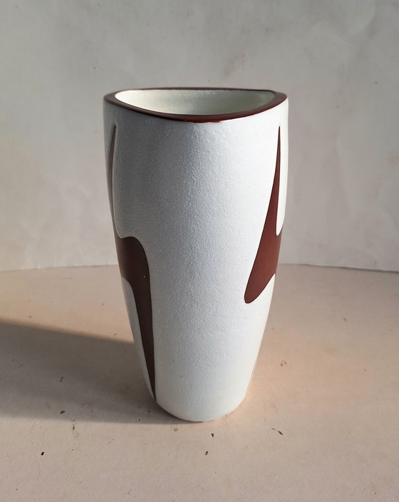 Image 1 of Jaap Ravelli's vintage ceramic vase with a lightning bolt. 1953.