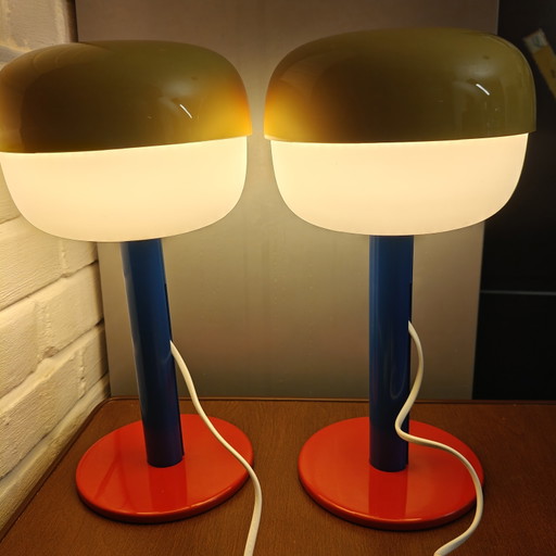 Einzigartiges Paar postmoderner IKEA-Tischlampen – Individuelle Farbkombination – Memphis-Stil