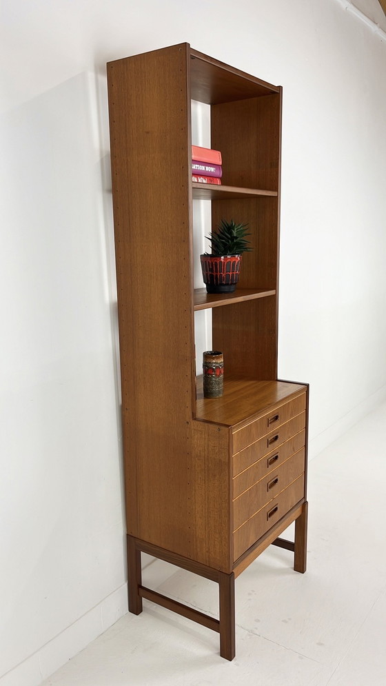 Image 1 of Bibliothèque suédoise vintage en teck