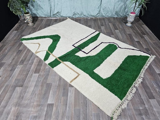 Image 1 of Alfombra hecha a mano de pura lana verde de 150/250 cm.