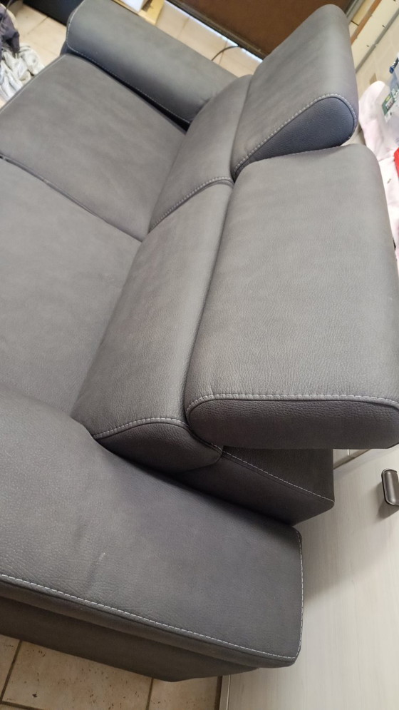 Ruime 3-Zitsofa In Zwart — Verstelbare Arm- En Hoofdsteunen – o&o, 3-5 zitsbanken, Plastic (photo 5 of 7)