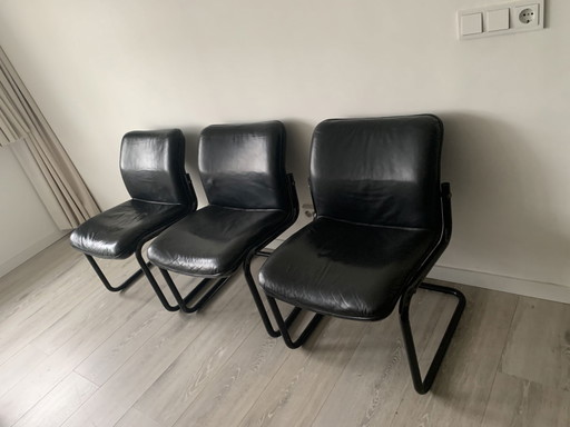 3x Artifort Kufenstuhl